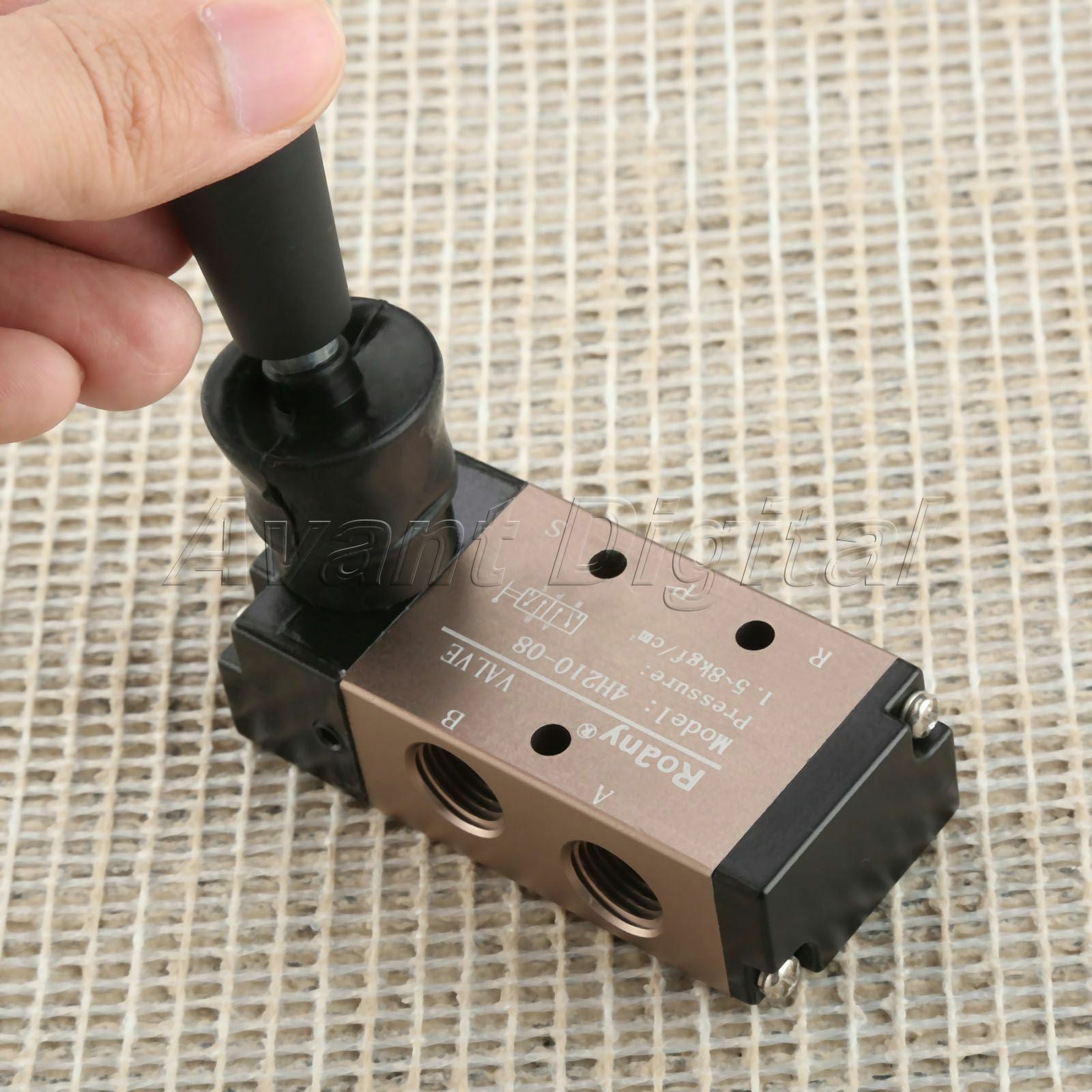 4H210-08 Manual Control Pneumatic Air Hand Lever Operated Valve Port 1/4" Use