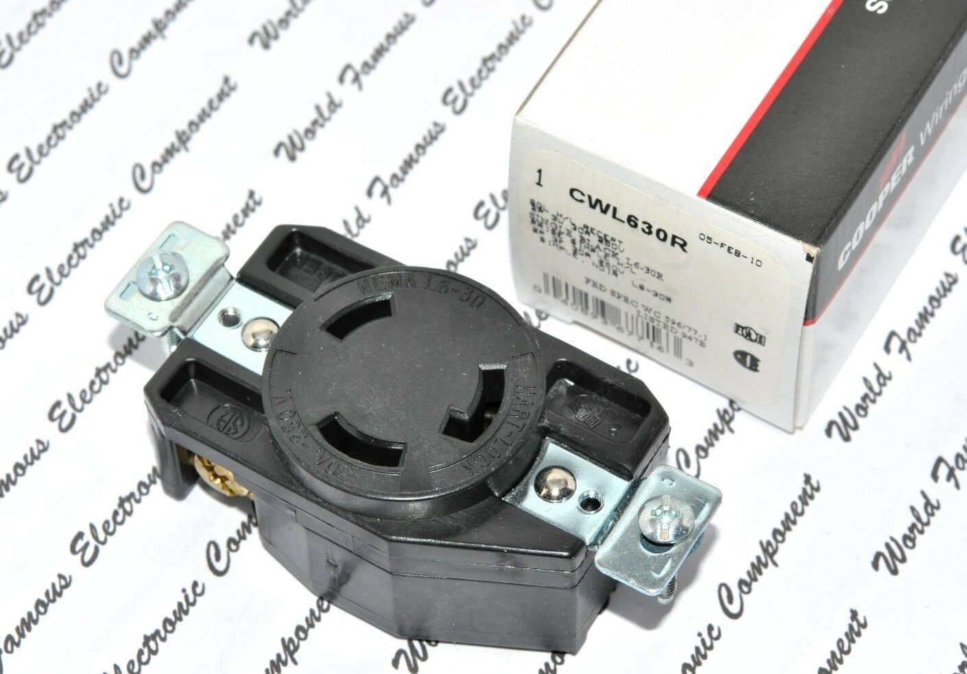 1pcs-COOPER CWL630R NEMA L6-30R 30A 250V Twist Hart-Lock Locking Receptacle