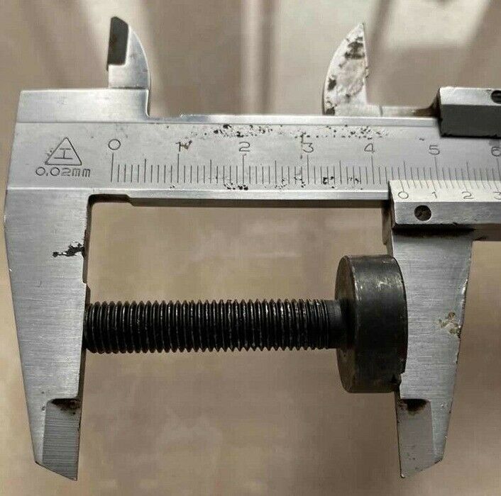 C41 Line Screw For Taiwan Rocker Vertical Milling Machine Body Part 1pc