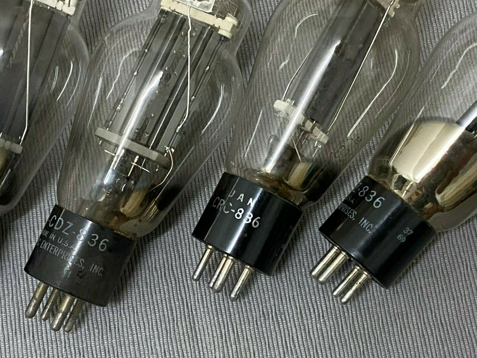 1PCS - 836 Mixed Brands (NO CHINESE) Vacuum tube