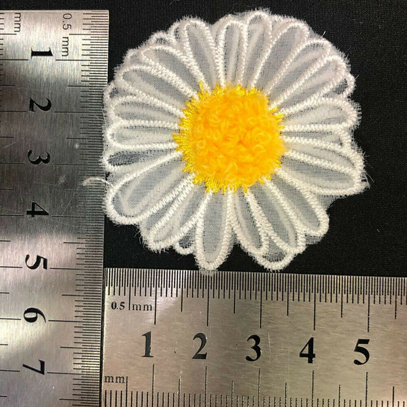 3Pcs/set Embroidery Daisy Patches Flower Appliques DIY Sew on Clothing Bag Decor