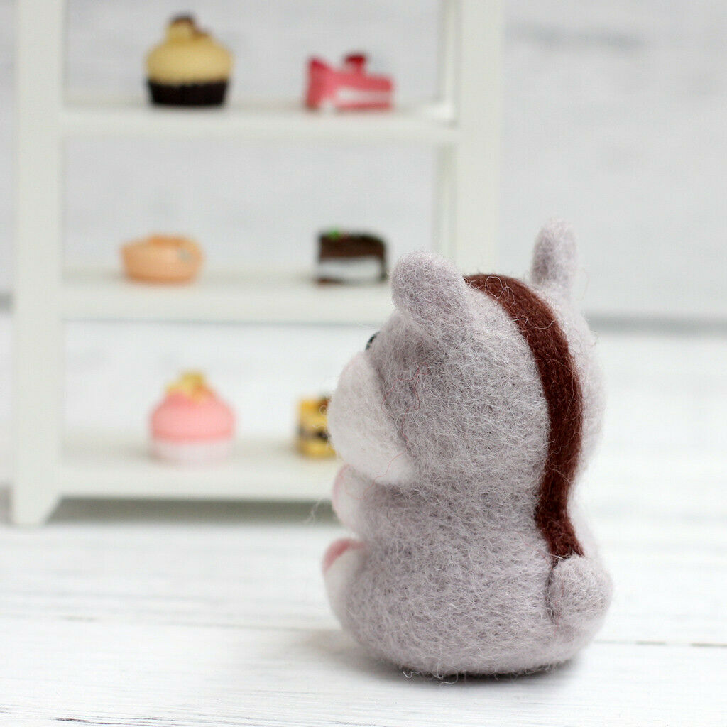 DIY Handmade Needle Wool Felt Mouse Hamster Kit with Needle Felting Supplies