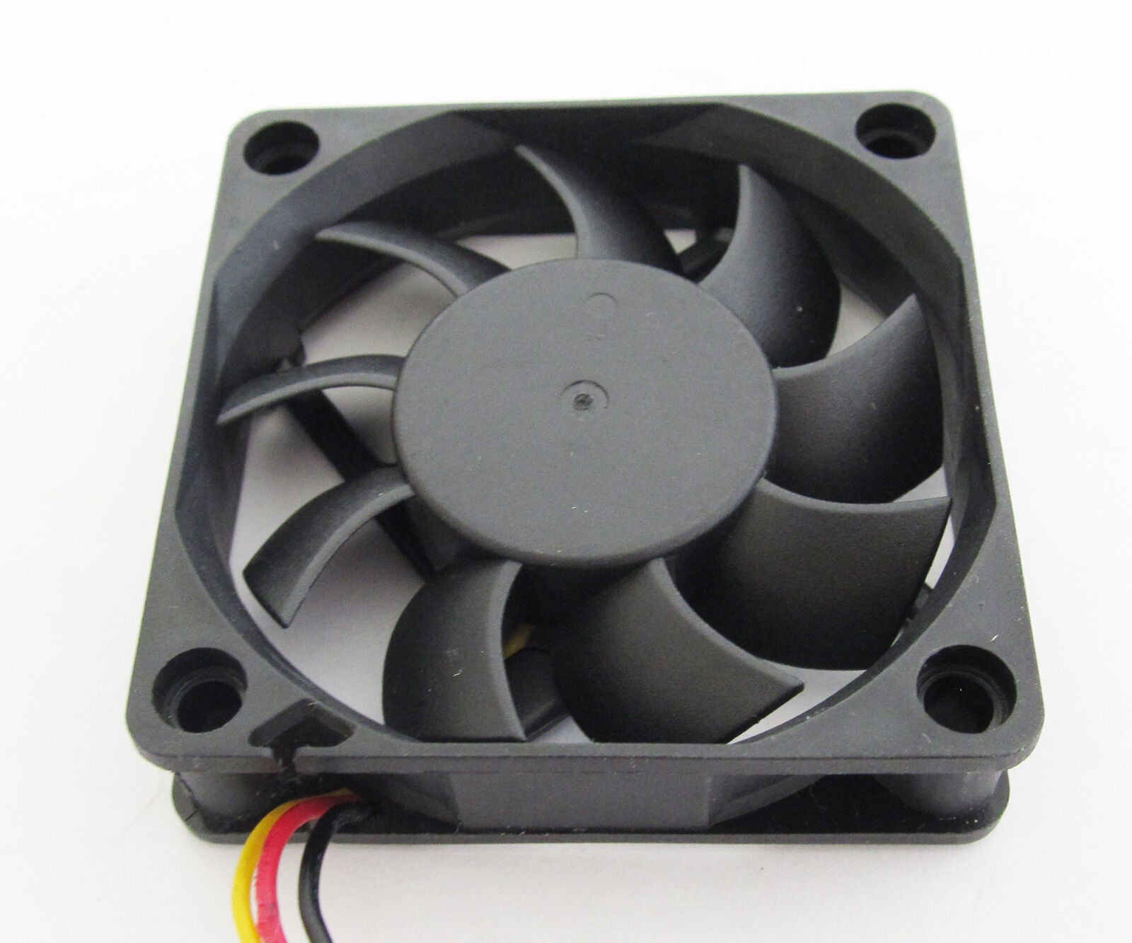 2pcs Brushless DC Cooling Fan 12V 60x60x15 60mm 6015S 3Wire NEW