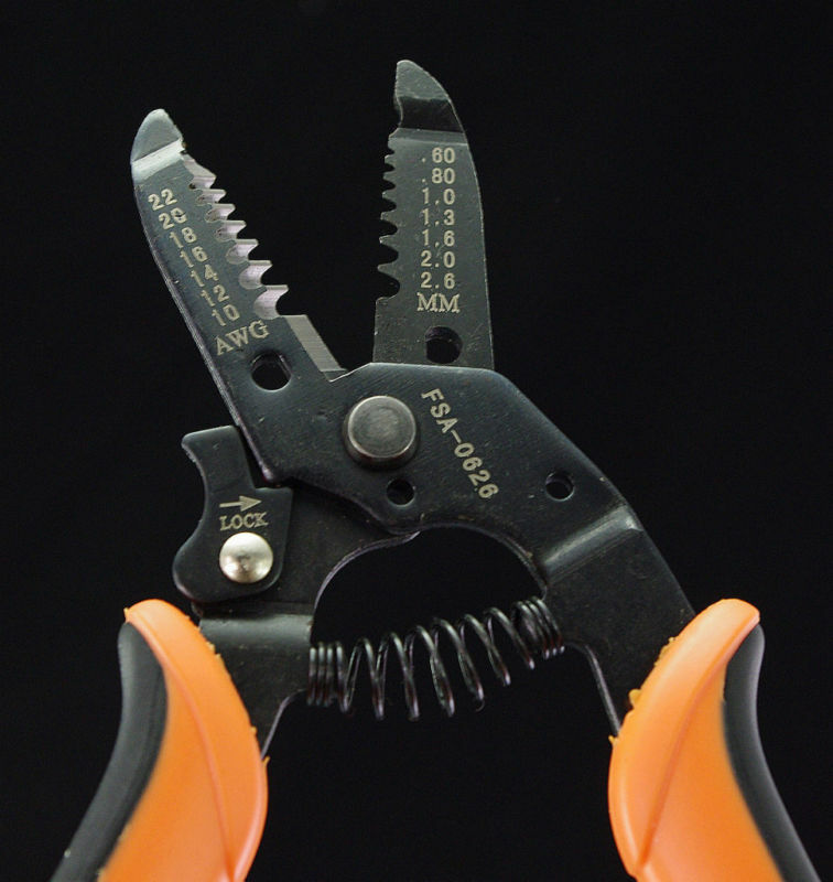 Solid Wire Stripper Cutter AWG10-22  0.6-2.6m2