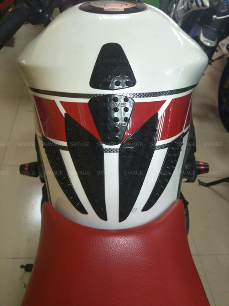 UniversalÂ Motorcycle Tank Traction Pads Protector