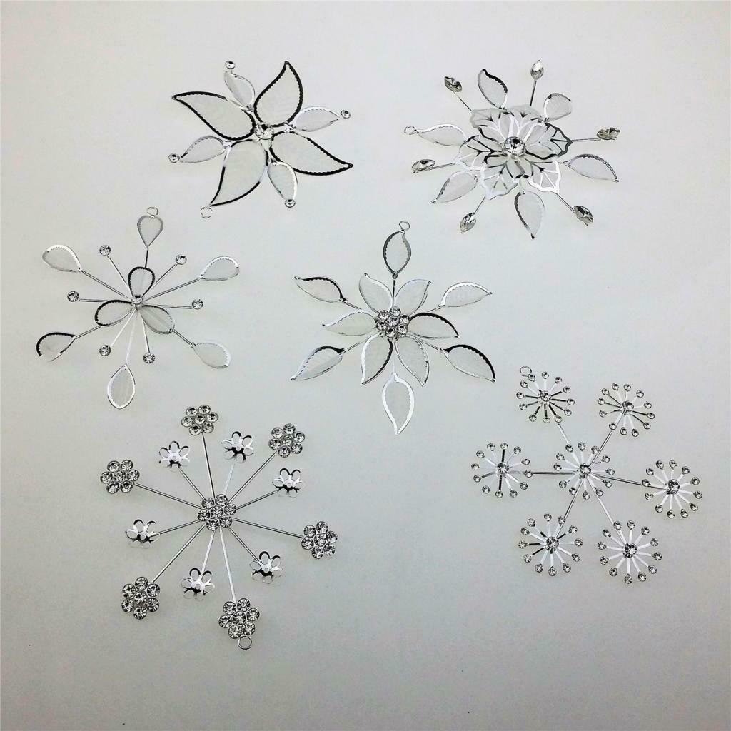 6 Pieces Filigree Snowflake Pendants Christmas Tree Gifts Hanging Ornaments