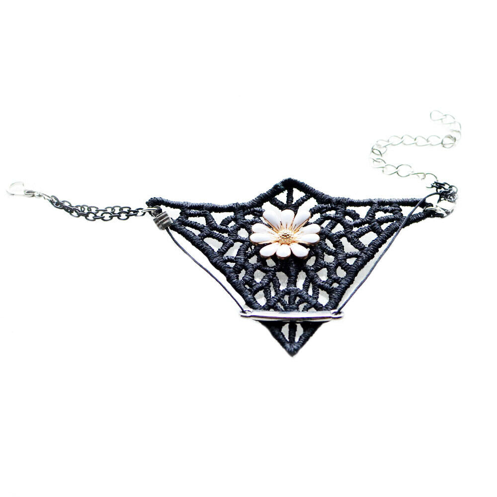 Fresh Lady Fashion Hollow Lace Daisy Flower Simple All-Match Charm Bracelet