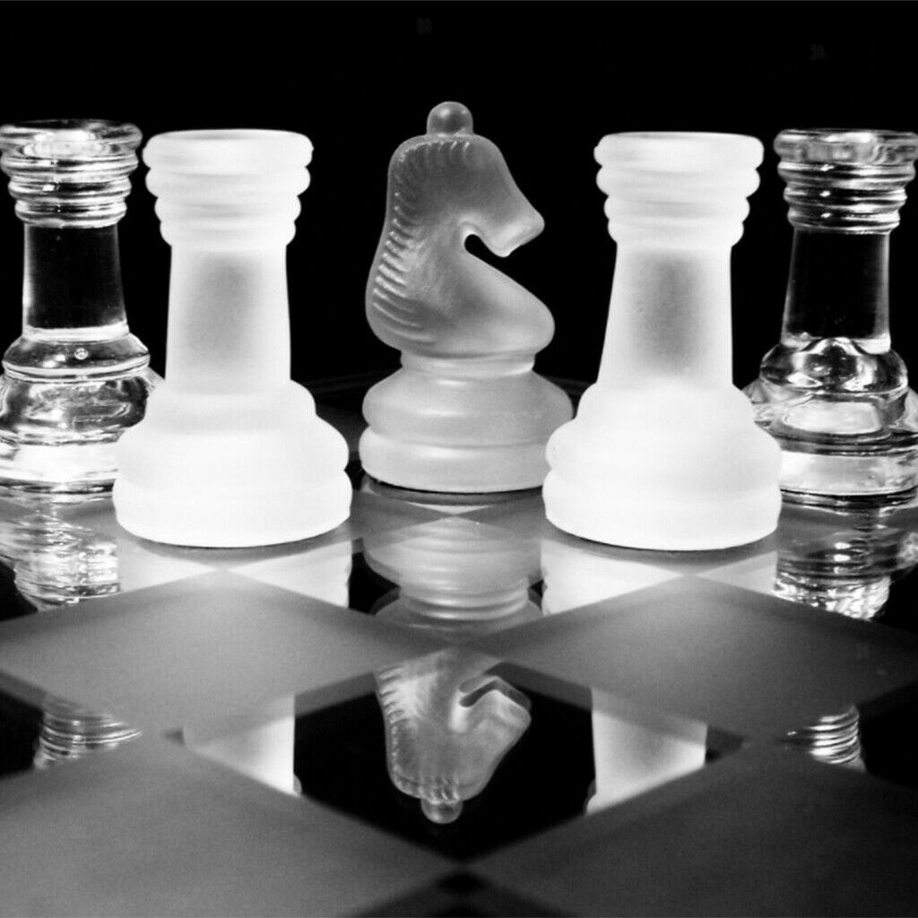 Glass Board Clear Glass Chess Set Handcrafted for Chess Lovers Toys 20x20cm