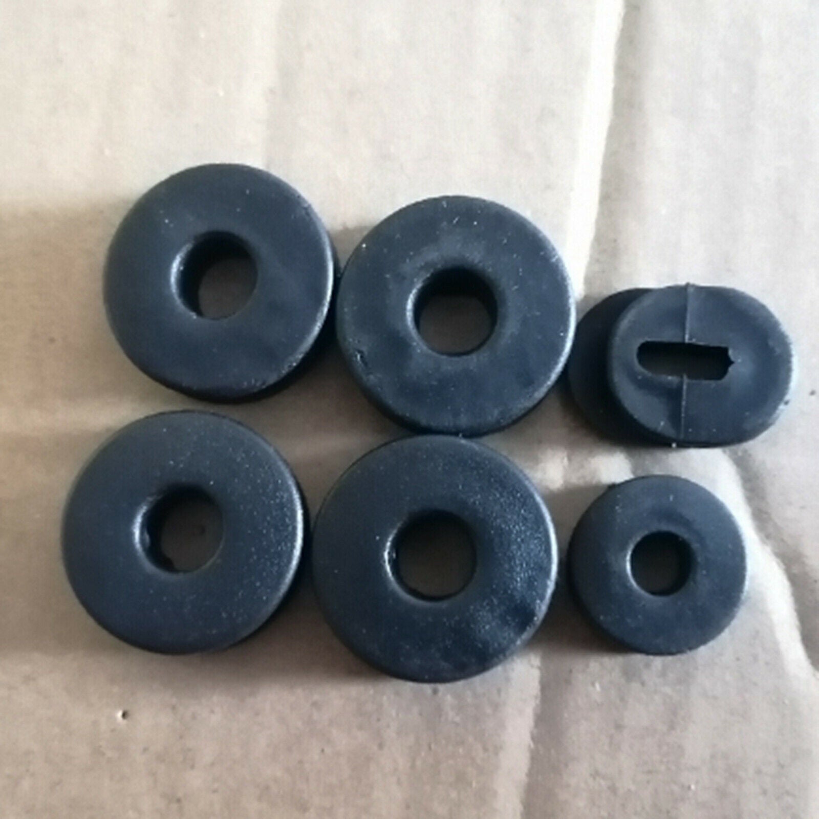6x Rubber Side Cover Grommet Eyelet Ring for for Suzuki GN125 GN125 HJ125A