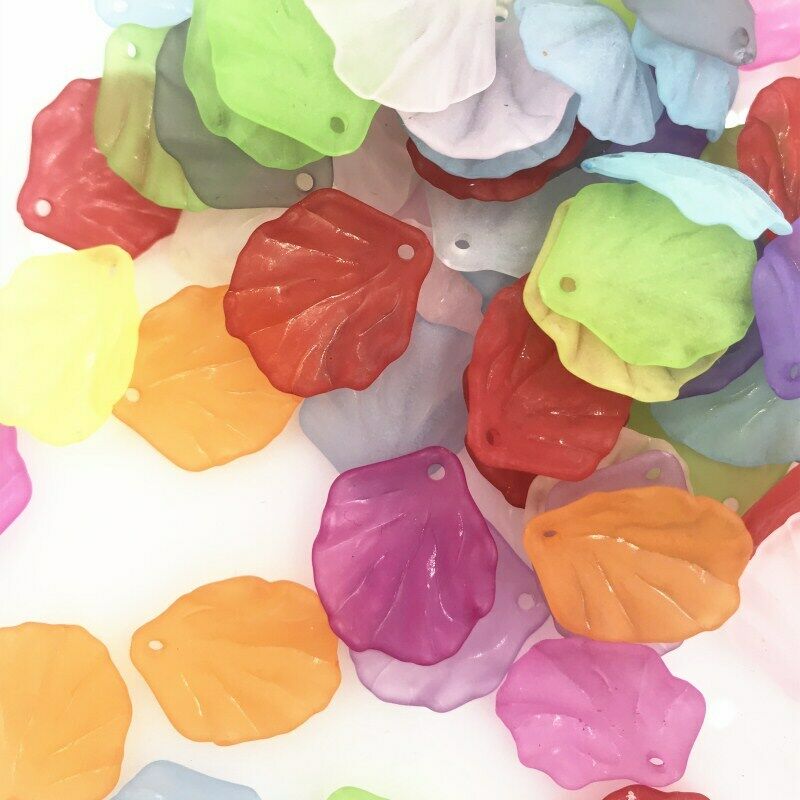 100pcs Mixed color leaf Pendant Acrylic Spacer Beads For Jewelry Making 20mm