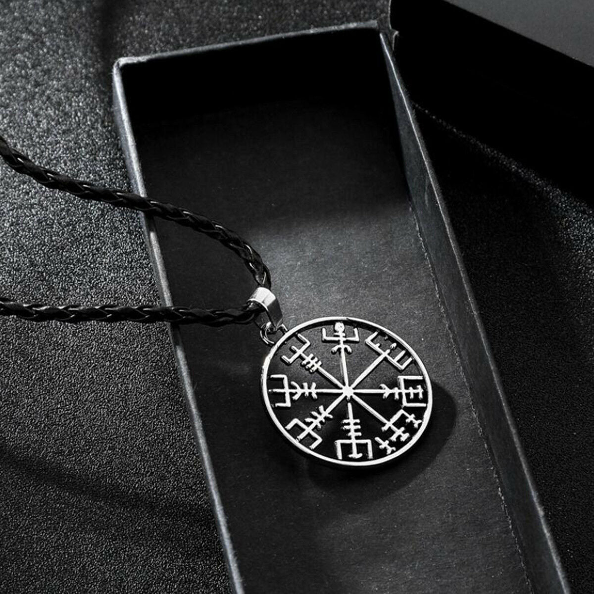 Viking Odin's Symbol of Norse Runic Pendant Necklace Runes Vegvisir Compass