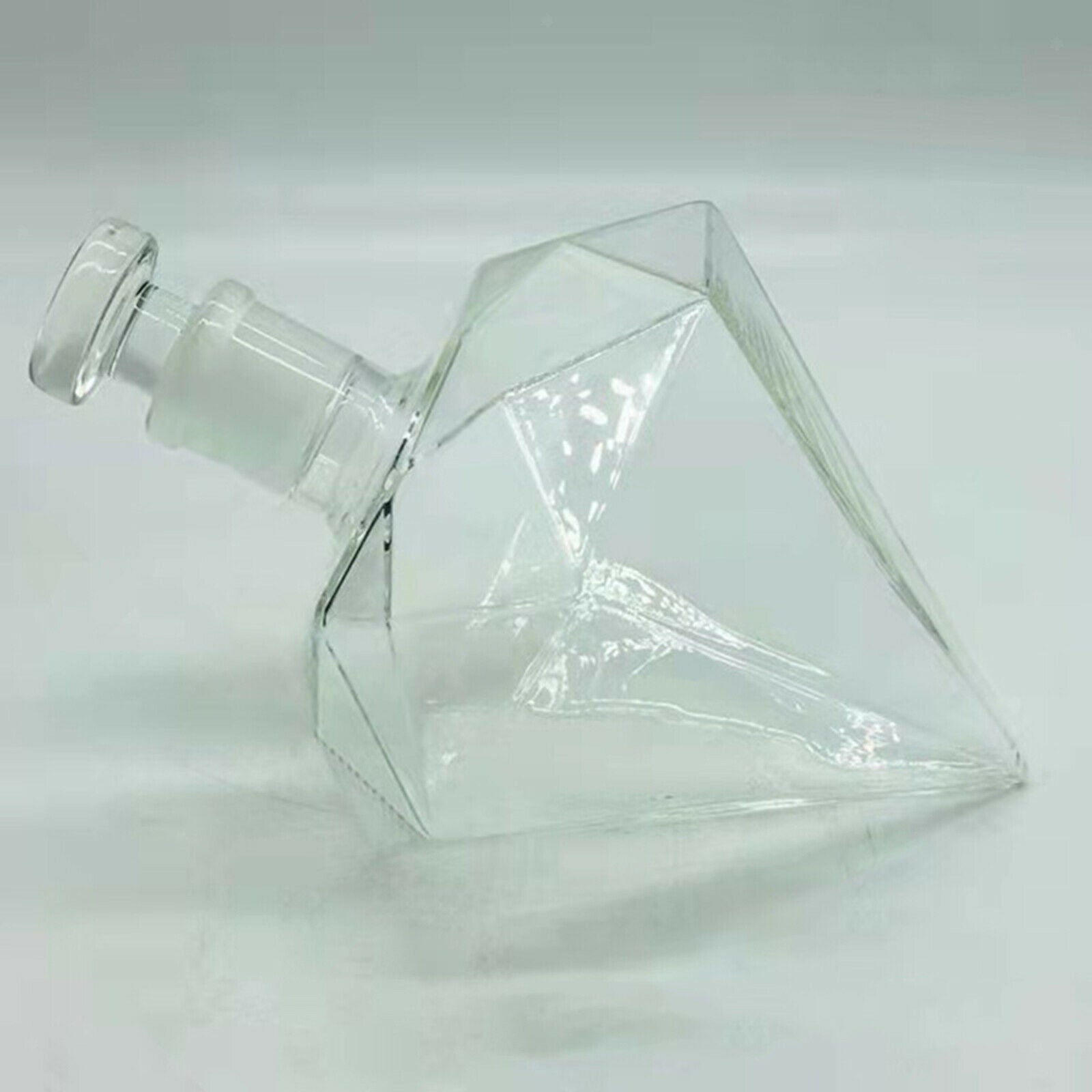750ml Glass Wine Decanter Bourbon Wine Pourer Bottle Holder Home Decoration