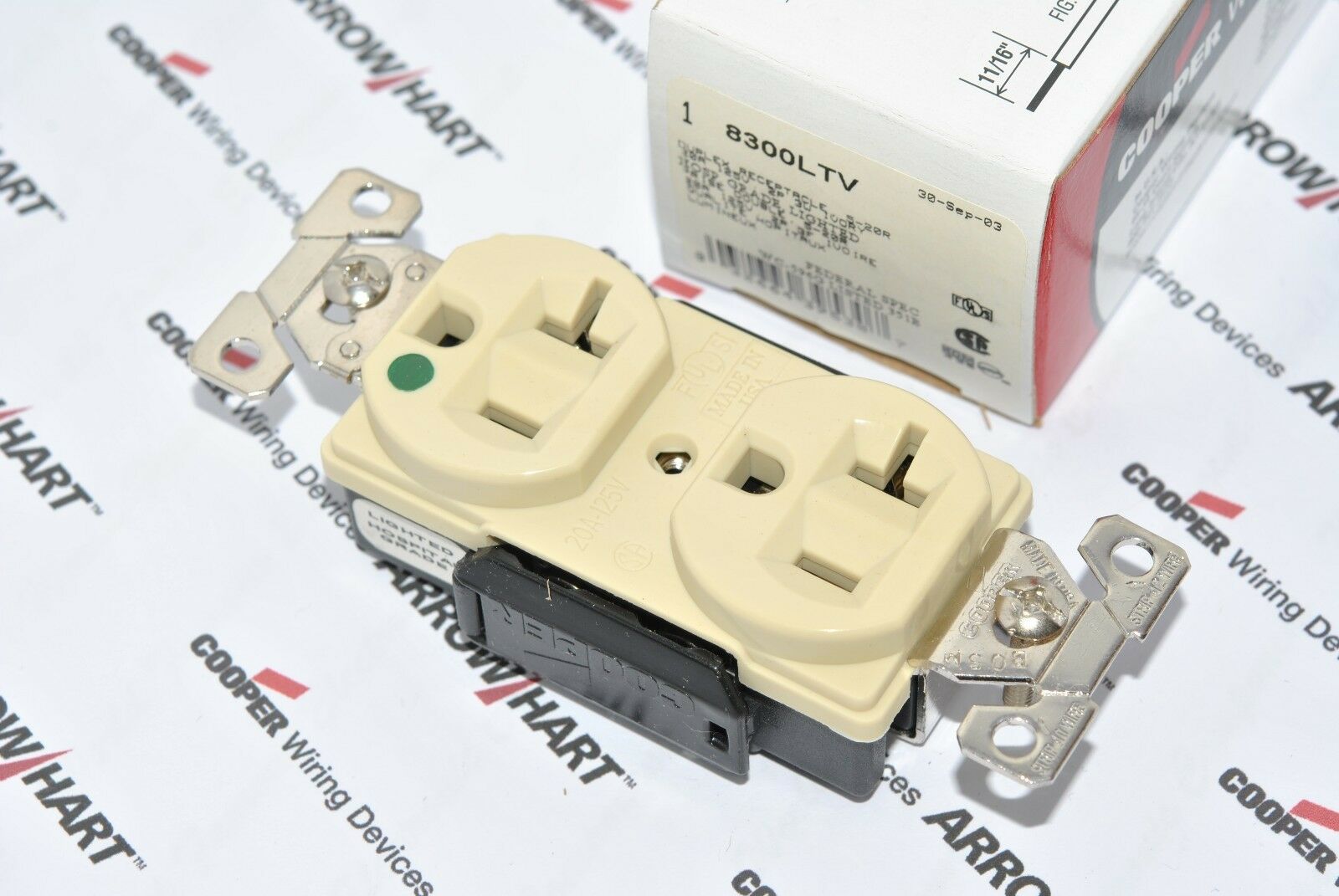 1pcs-COOPER 8300LTV (AH8300LTV) Illuminated  20A 125V Hosptial Duplex Receptacle