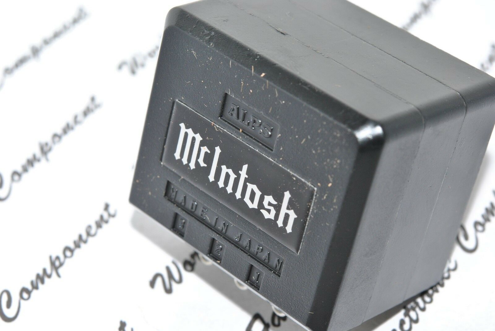 1pcs - ALPS RK40 250KA Black Beauty Audio Potentiometer Half Shaft--for McIntosh