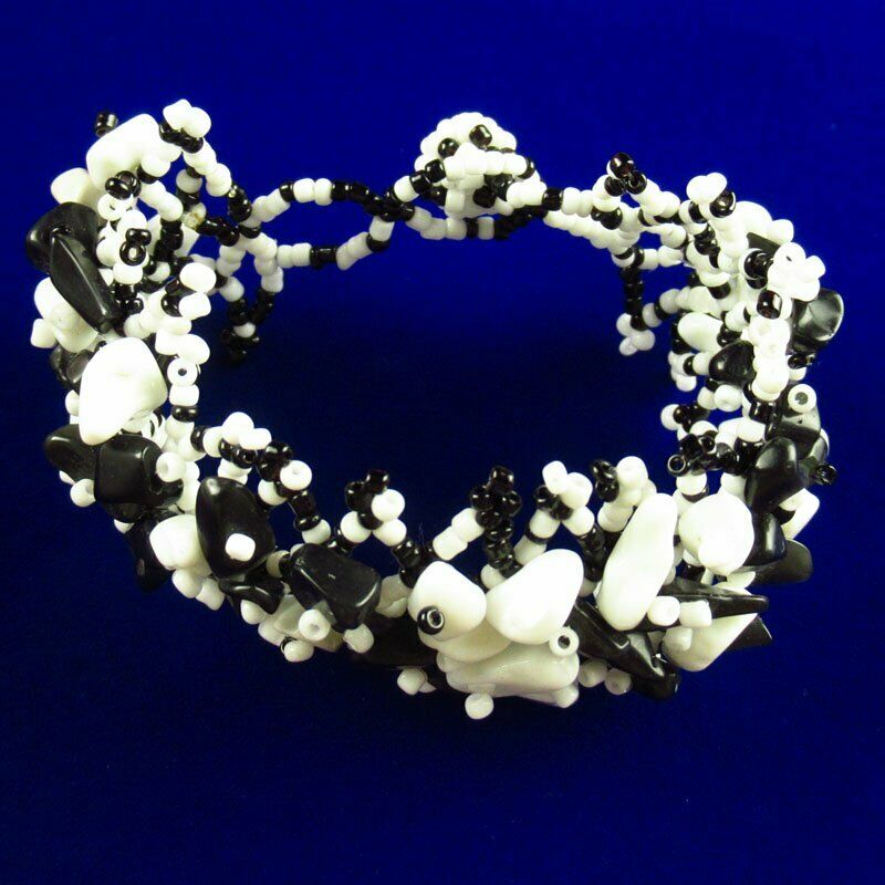 Black White Agate Chip Titanium Crystal Adjustable Bracelet About 7.5 inch 114SL