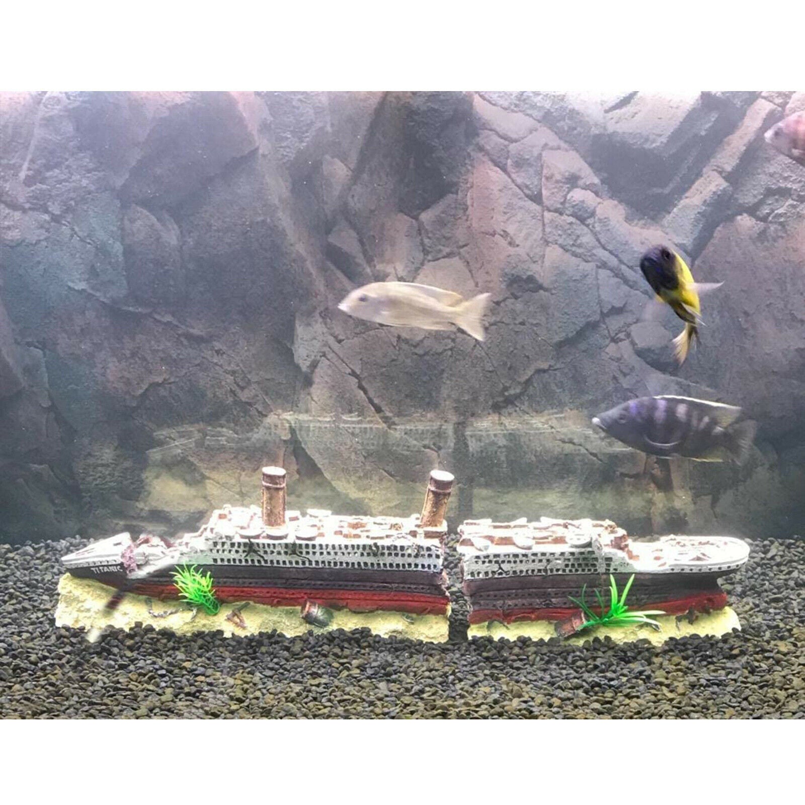 Aquarium Fish Tank Medium Titanic Shipwreck Ornament Decor Shelter 38x6x9cm