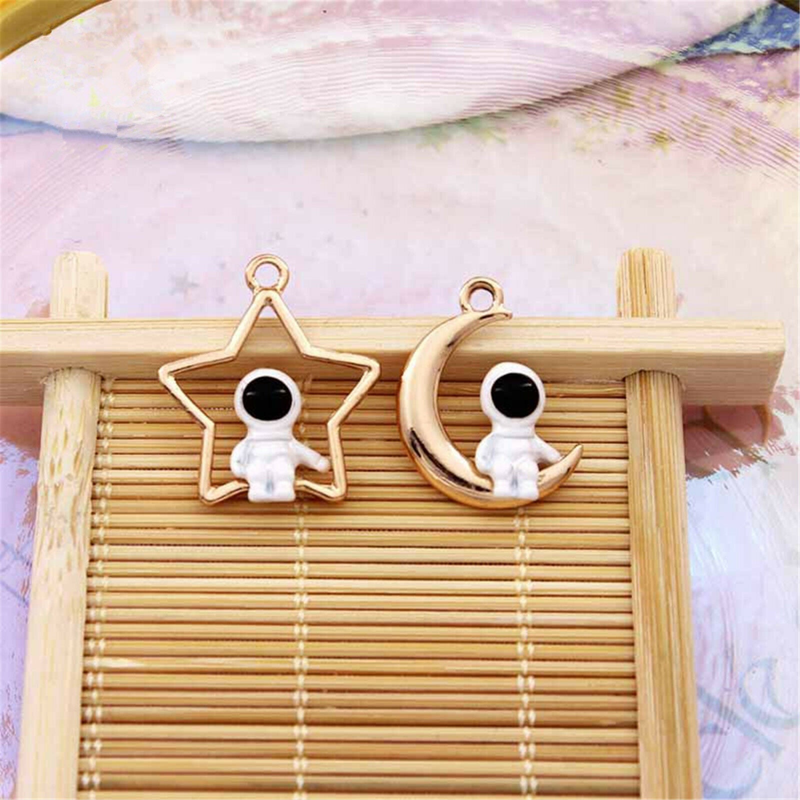 10PCS White Color Alloy Astronaut Moon Star Charms Pendant Jewelry Making Craft