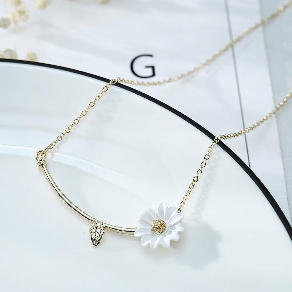 Charm Daisy Leaf Flower Pendant Necklace Choker Chain Women Jewelry Gift UK