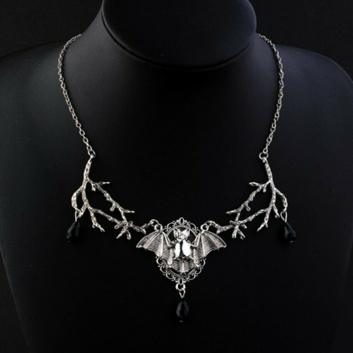 1pc Punk Evil Gothic Bat Pendant Pagan Bat Necklace Halloween Ornament Jewelry