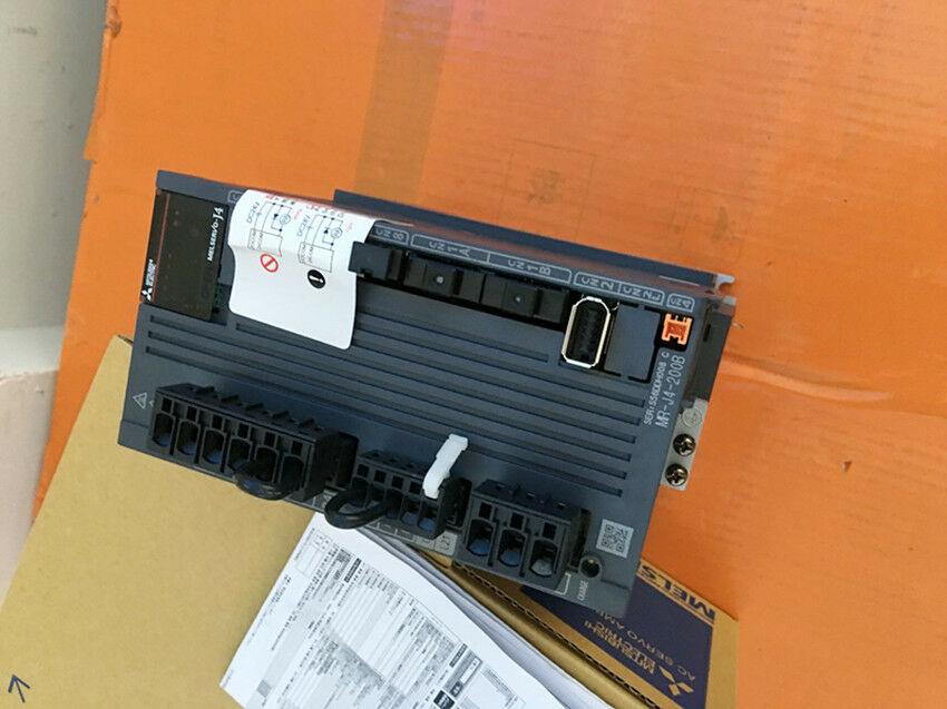 1PC New Mitsubishi Servo Drive MR-J4-200B