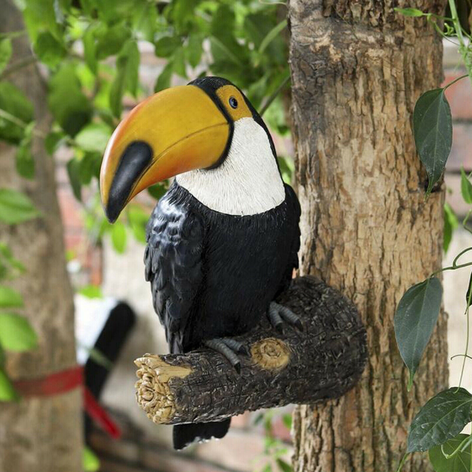 Toucan Tree Hugger Tree Face Peeker Gardening Outdoor Decor 18.3x11x29cm