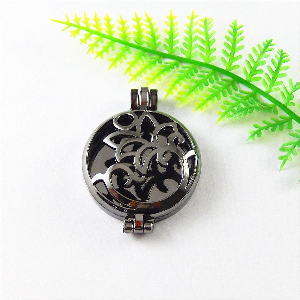 2 pcs Black Tone Open Locket Hollowed Fox Aromatherapy Diffuser Pendant Charm