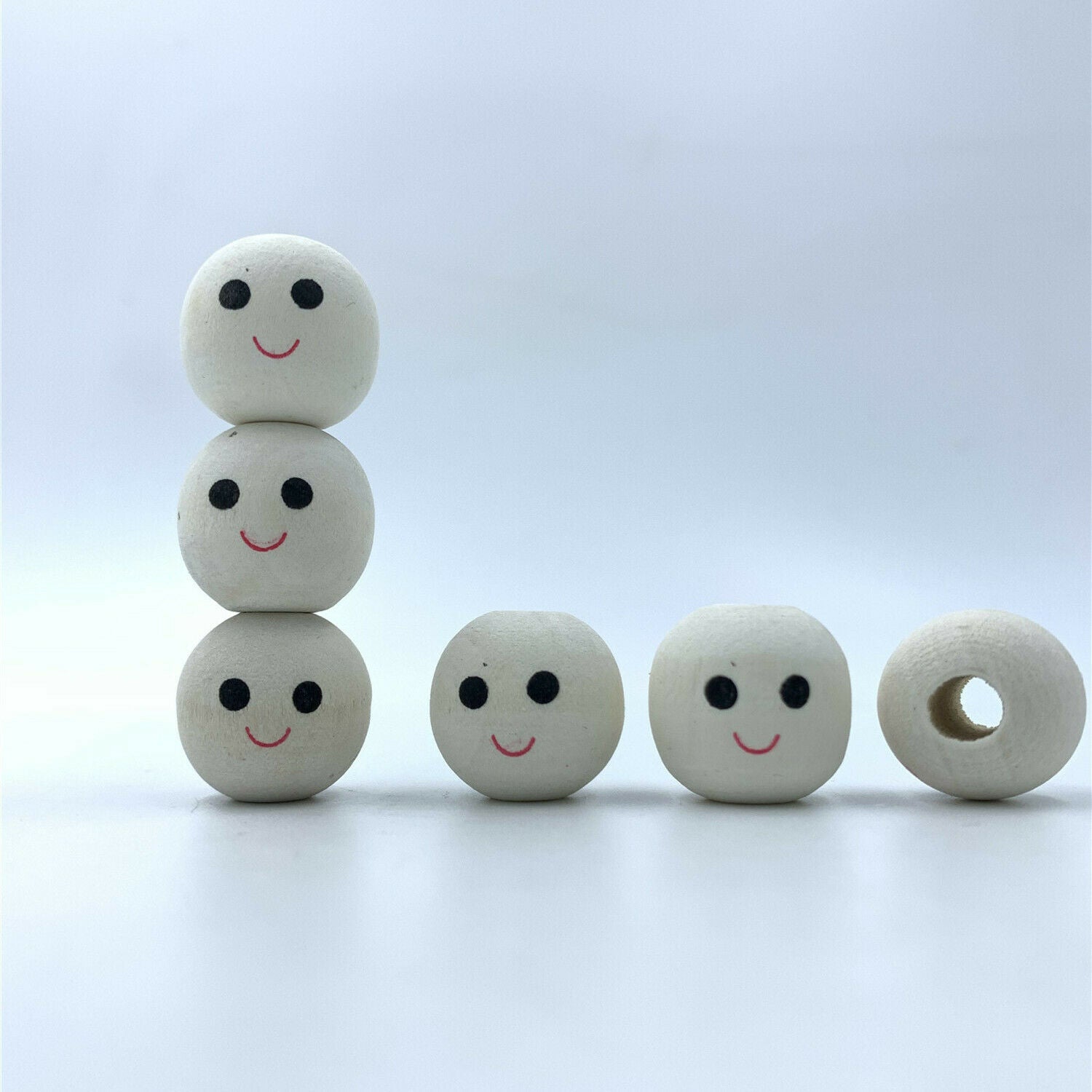 50pcs Wooden Round Smile Face Wood beads Beaded Spacer For Jewellery making 18mm