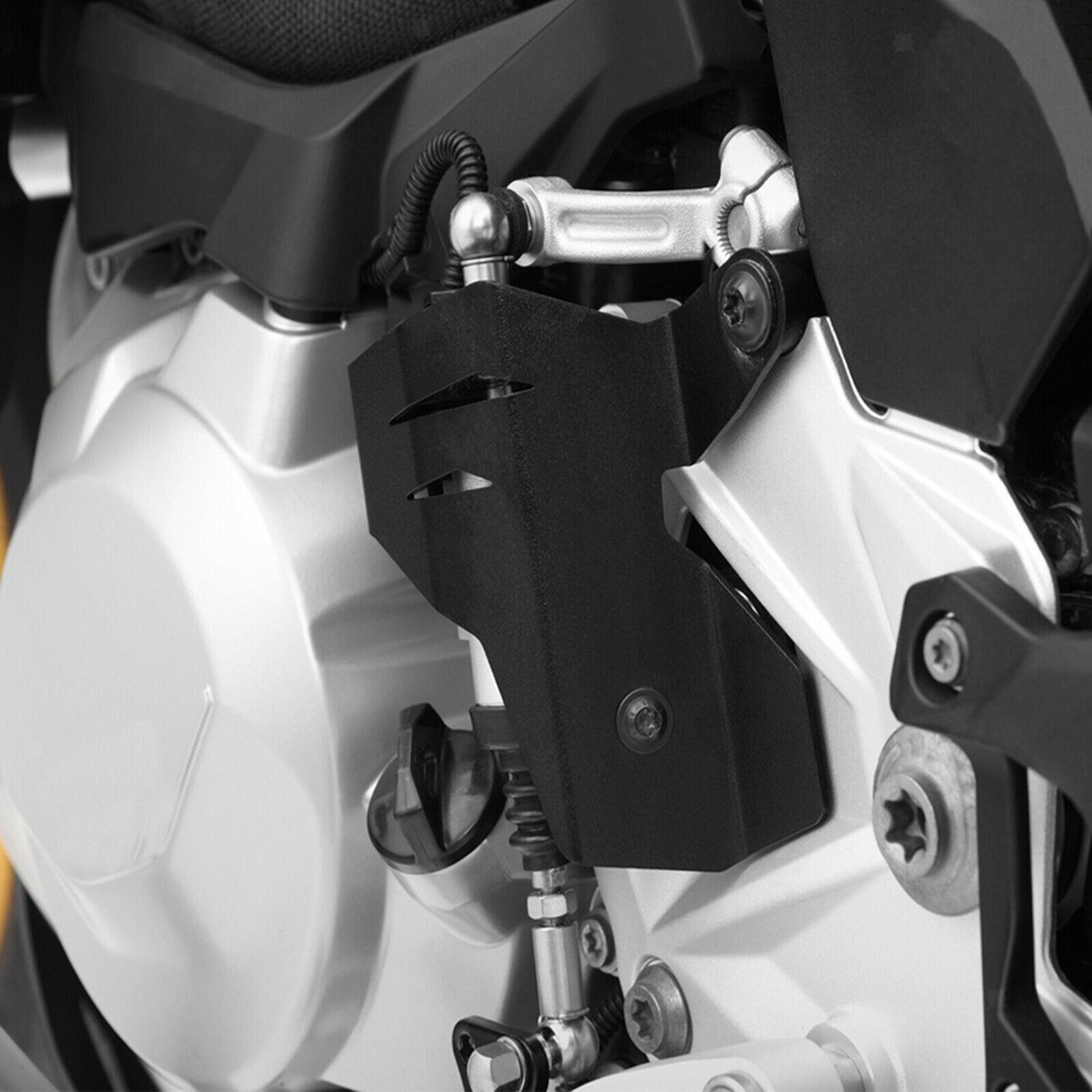 Rear Brake Master Cylinder Guard Plate for BMW F 750GS/850GS ADV 2017-2021