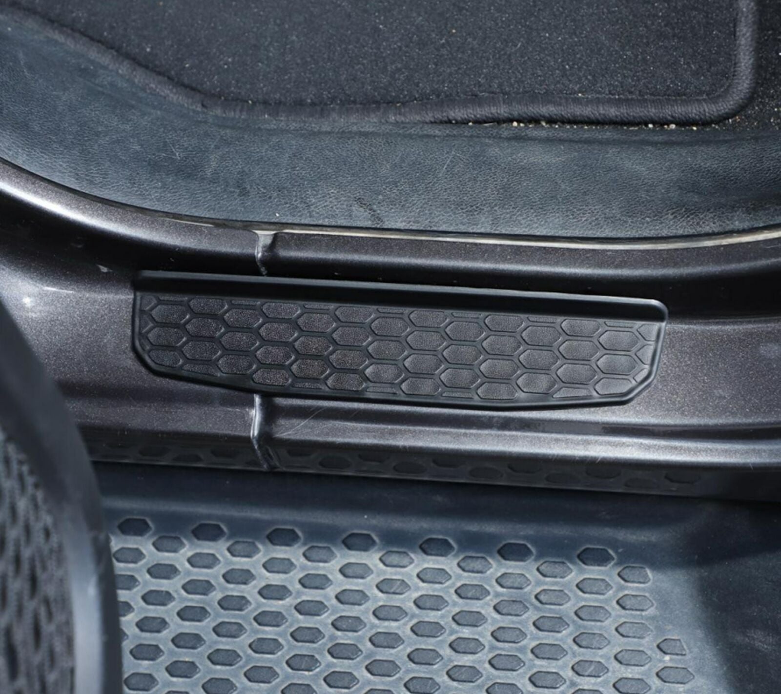 Door Sill Guard Scuff Entry Plate Threshold Protect Trim For Wrangler JT 2018+ P