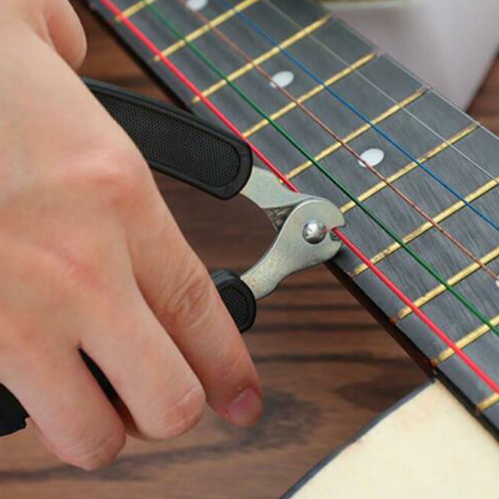 1 PCS BALCK Guitar string changer Guitar accessories