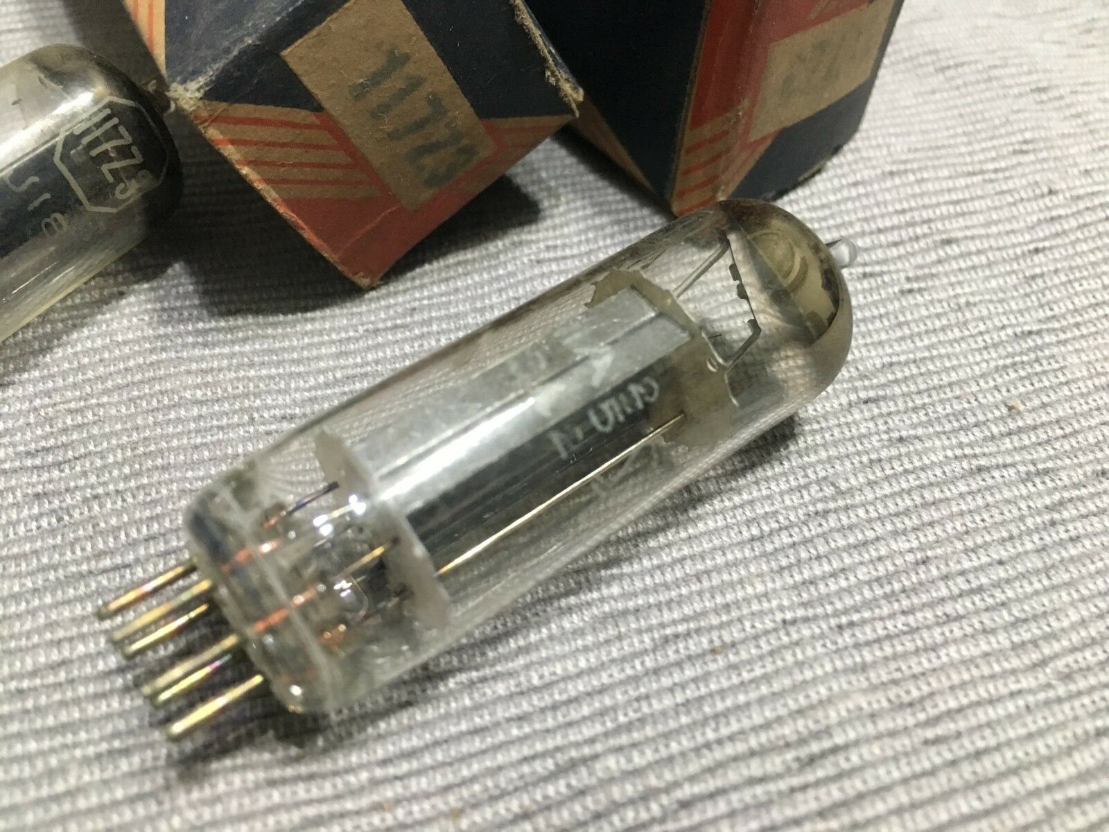 2pcs - GREYLOCK 117Z3 Vacuum tube NOS NIB