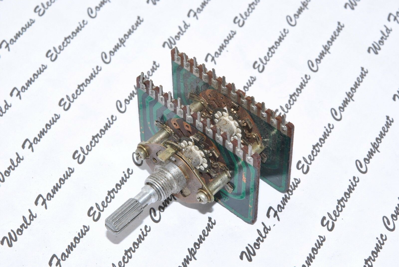 1pcs - TEIKOKU TSUSHIN Rotary 2-Wafer 4-Pole 3-Position CCL-7AC-B / Switch