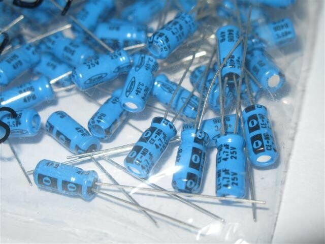 50pcs - MARCON 4.7uF(4,7µF) 25V Radial Electrolytic Capacitor - CE04W1E4R7MD