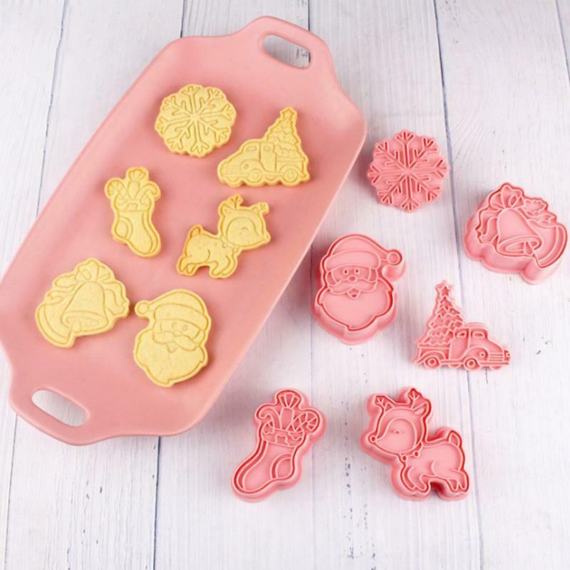 Plastic Material Push-type Household Baking Mold Christmas Theme Plastic Cutters