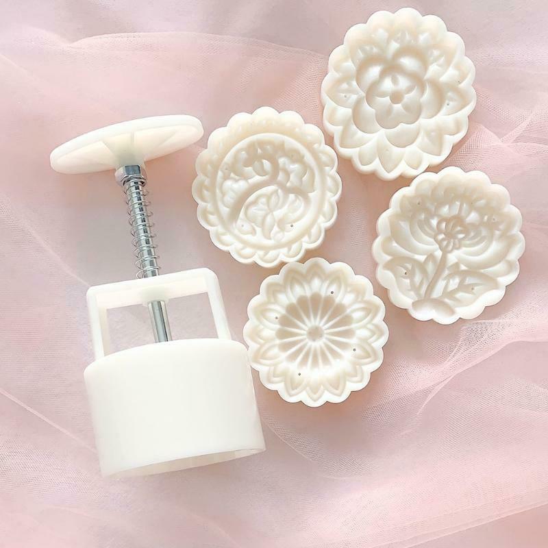 4pcs flowers Cookie Stamp Moon Cake Maker DIY 100g Moon Cake Mould
