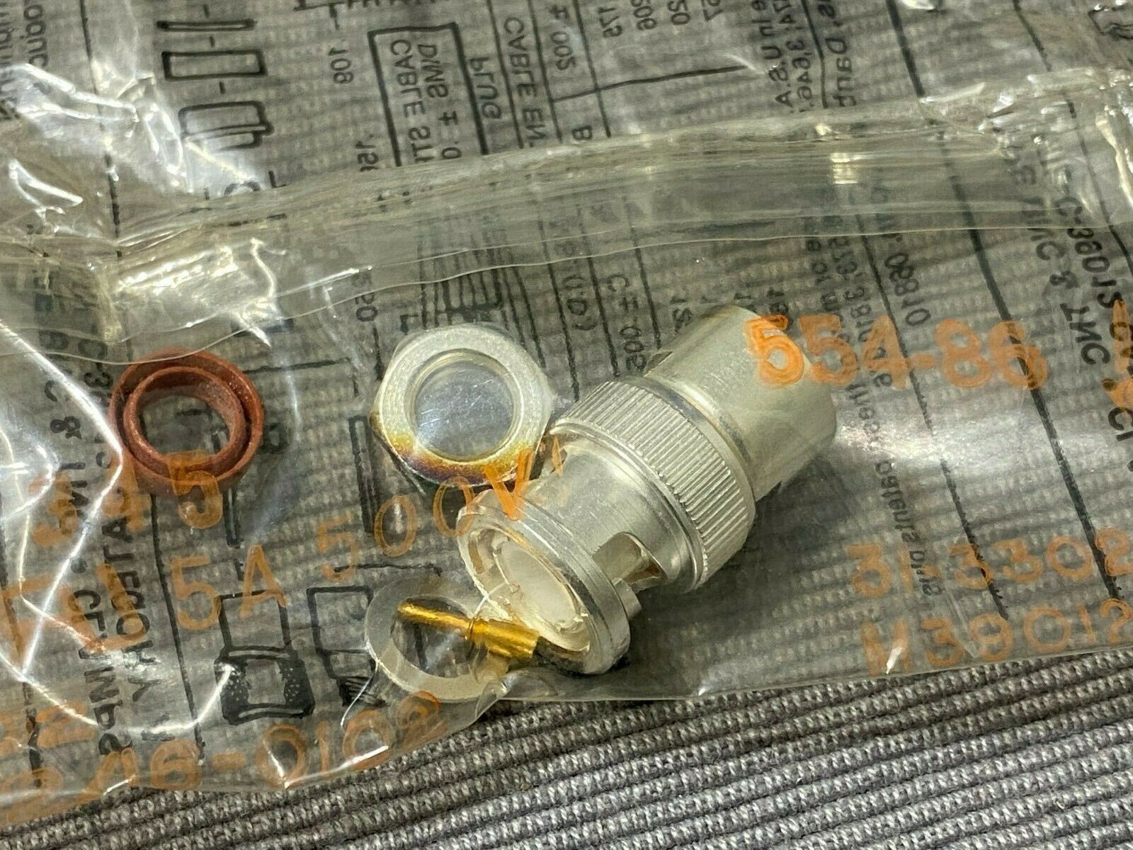1pcs - Amphenol 554-86/345 BNC & TNC M39012 CATEGORY Connector