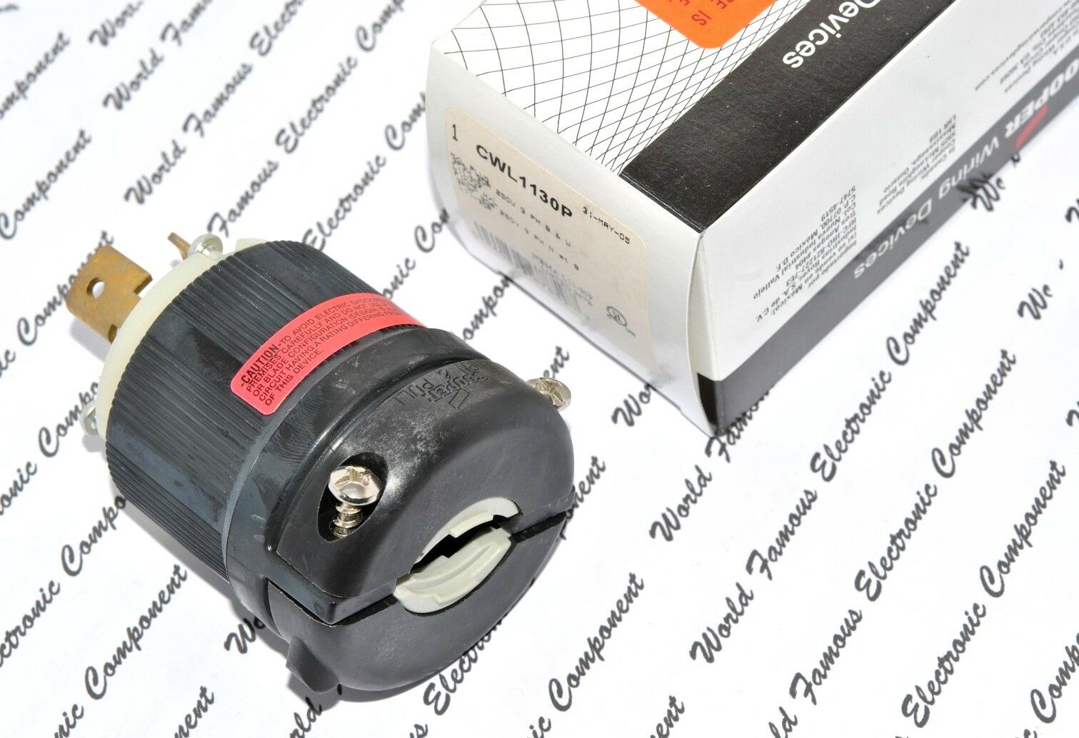 1pcs - COOPER CWL1130P NEMA L11-30 30A 250V Twist Hart-Lock Locking Plug