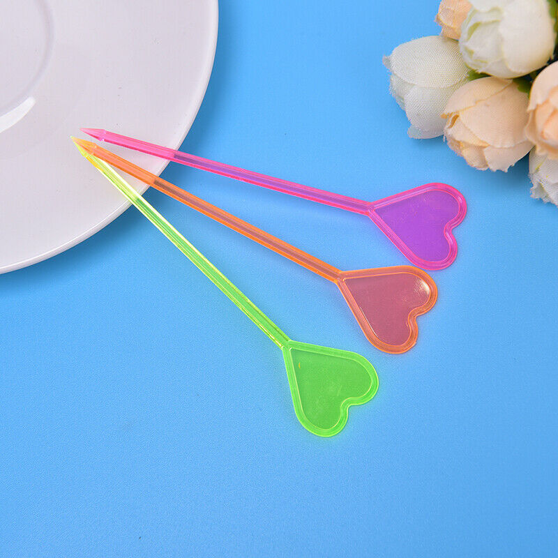 50pcs Plastic Disposable Forks Stick Food Picks Heart Arrow Dessert Fruit FDEAU