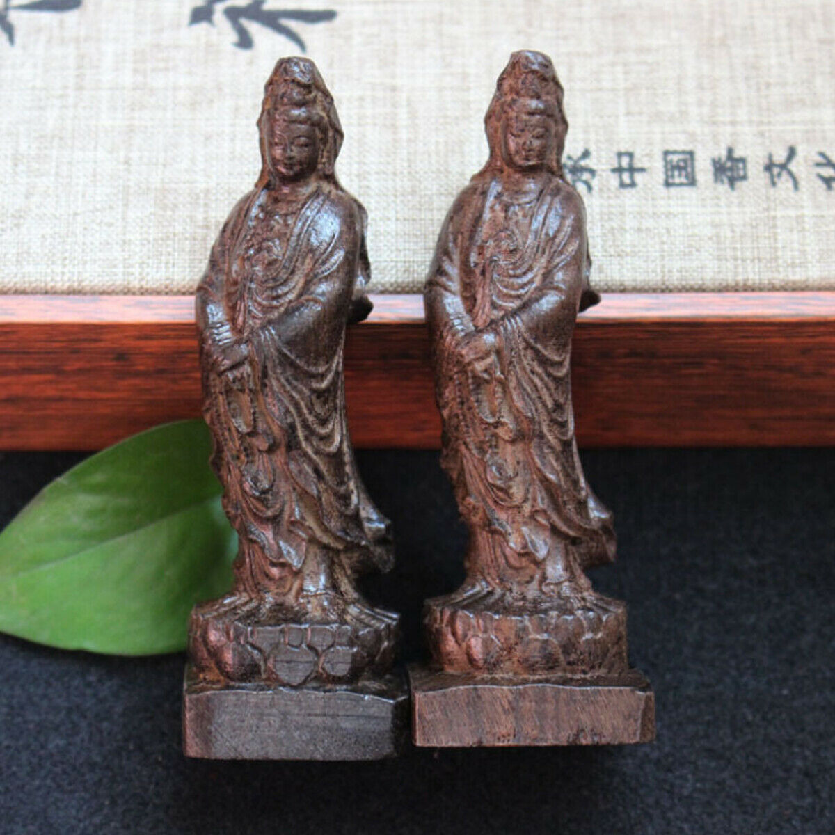 1pc Sandalwood Carved Buddhism Guanyin Bodhisattva Manual Sculpture Xmas Decor