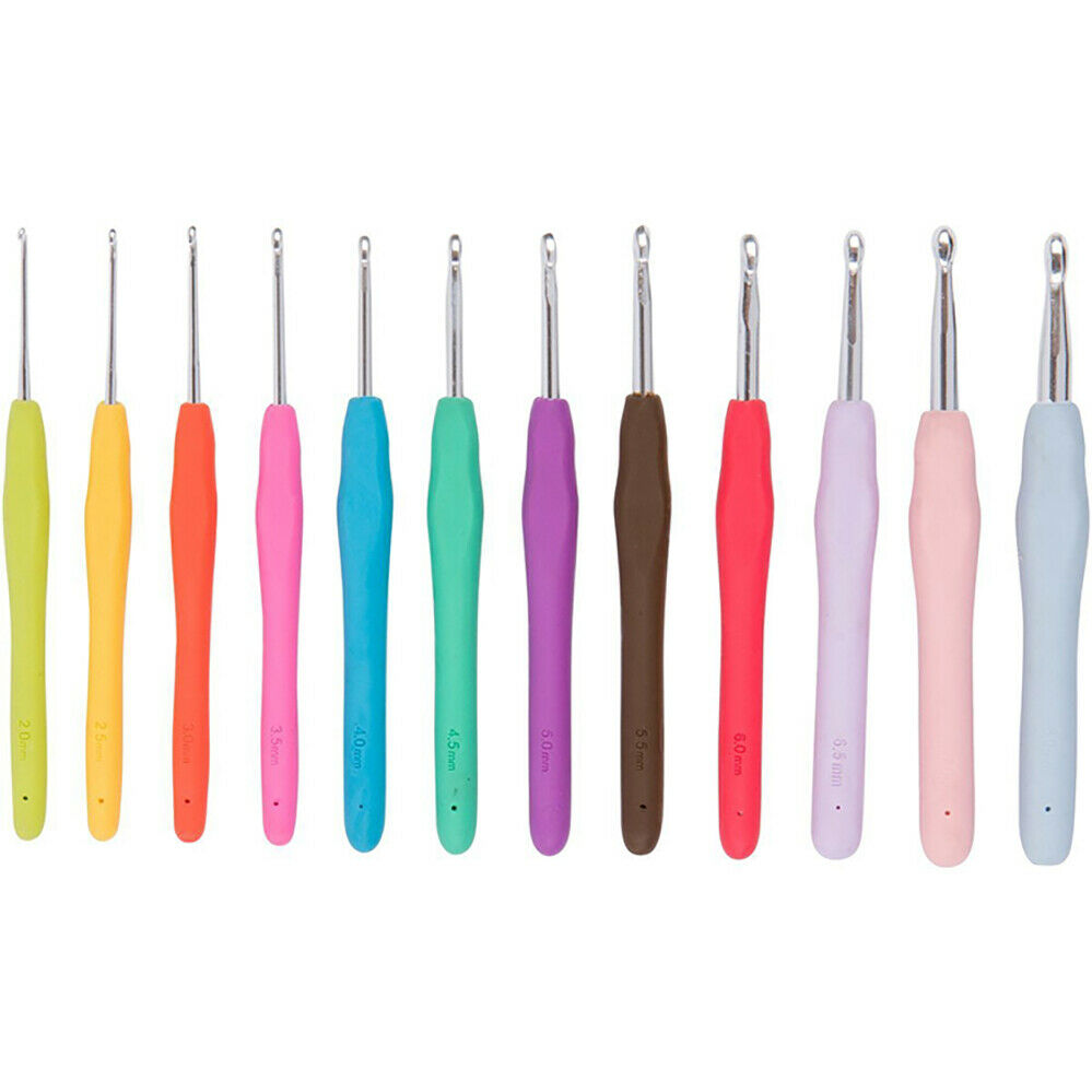31Pcs Soft Sewing Tools handle Crochet Hooks Knitting With Bag Grip Needles Sets
