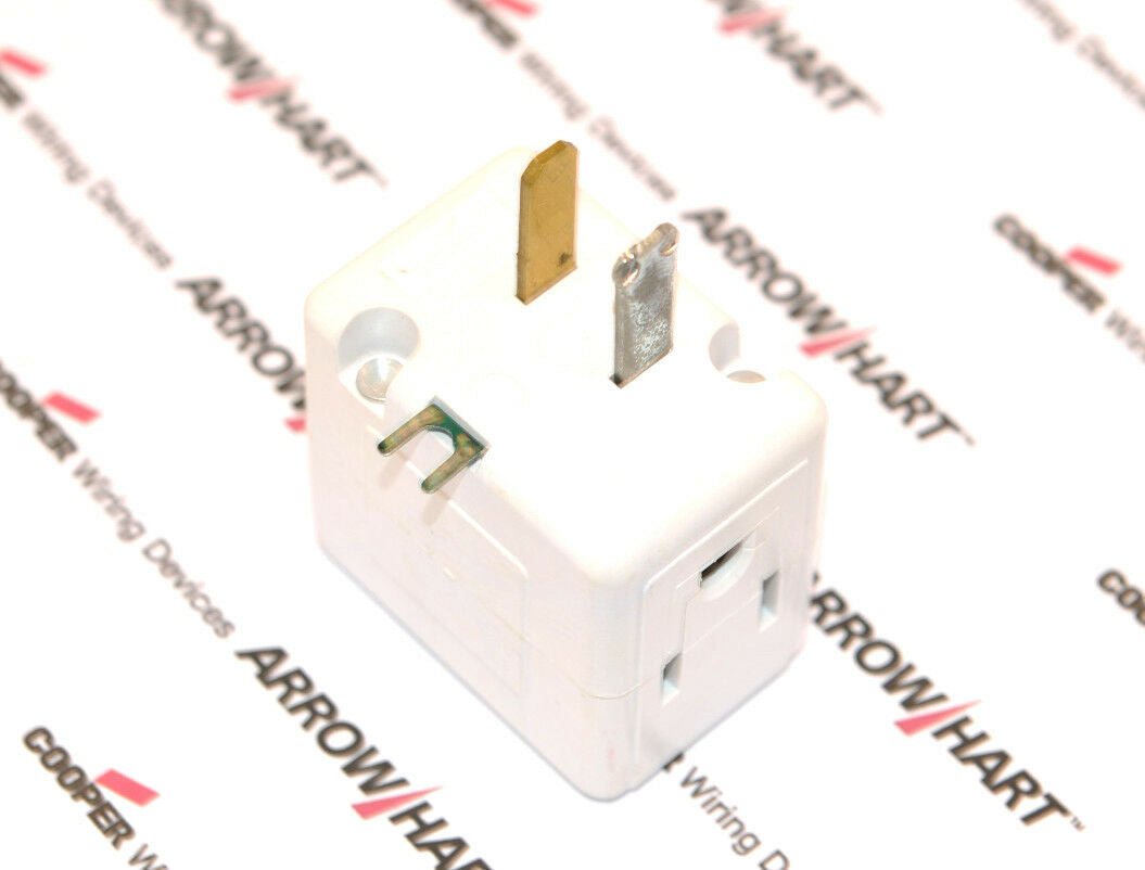 1pcs- COOPER SA483W 15A 125V Three Outlet Cube Tap Single Receptacl to 3 Outlets