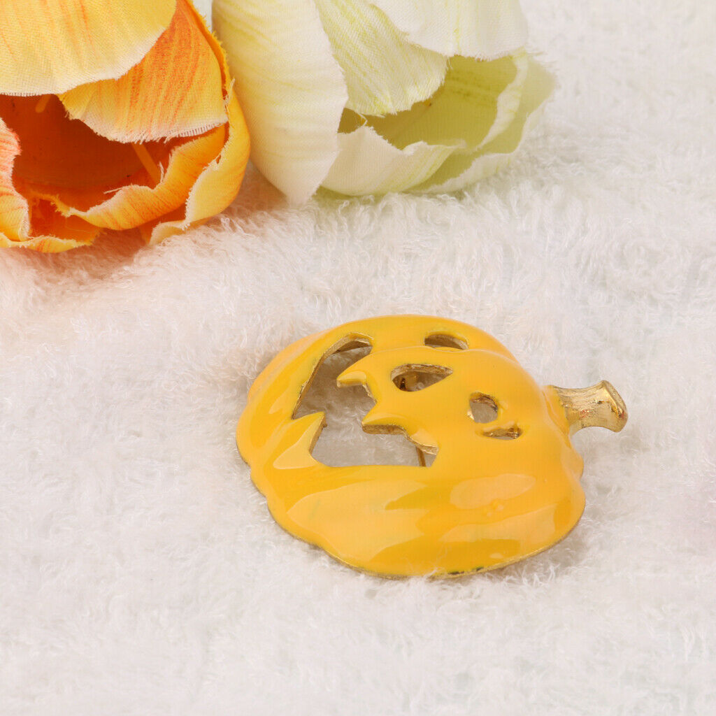 Angry Face Pumpkin Brooch Pin Decor for Halloween Party Favor Gift Yellow