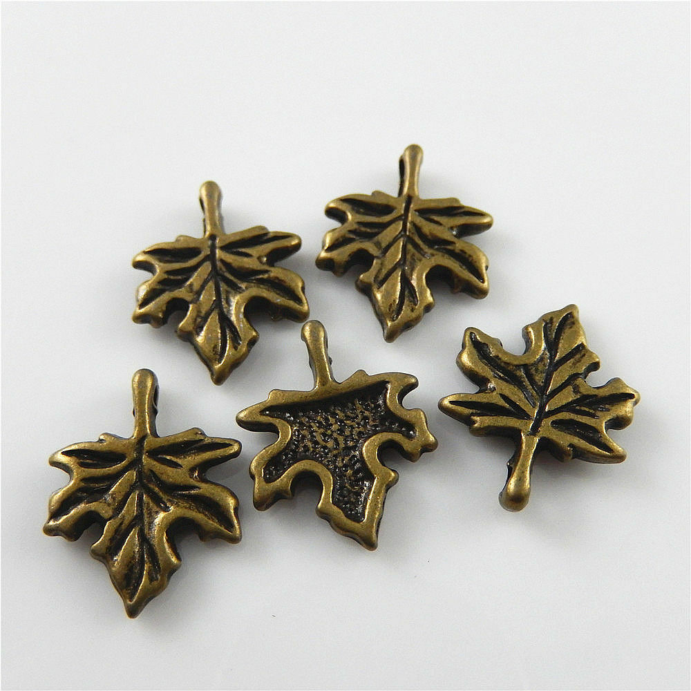 Wholesale 65pcs Zinc Alloy Mini Maple Leaves Pendants Charms Crafts Making 08209