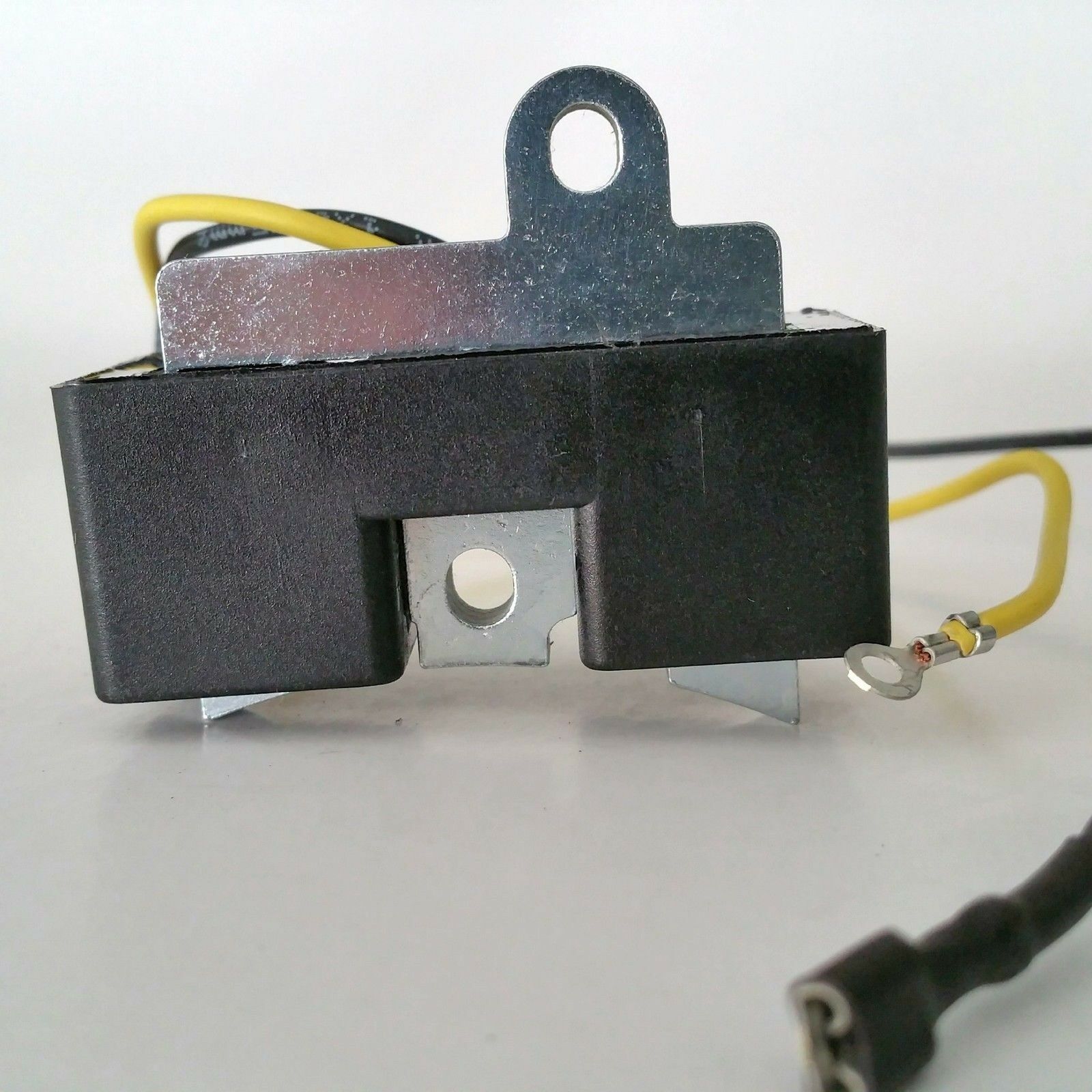 Ignition Coil for JONSERED 625 II, 630 Super, 670 Champ [#501516102] by VEC
