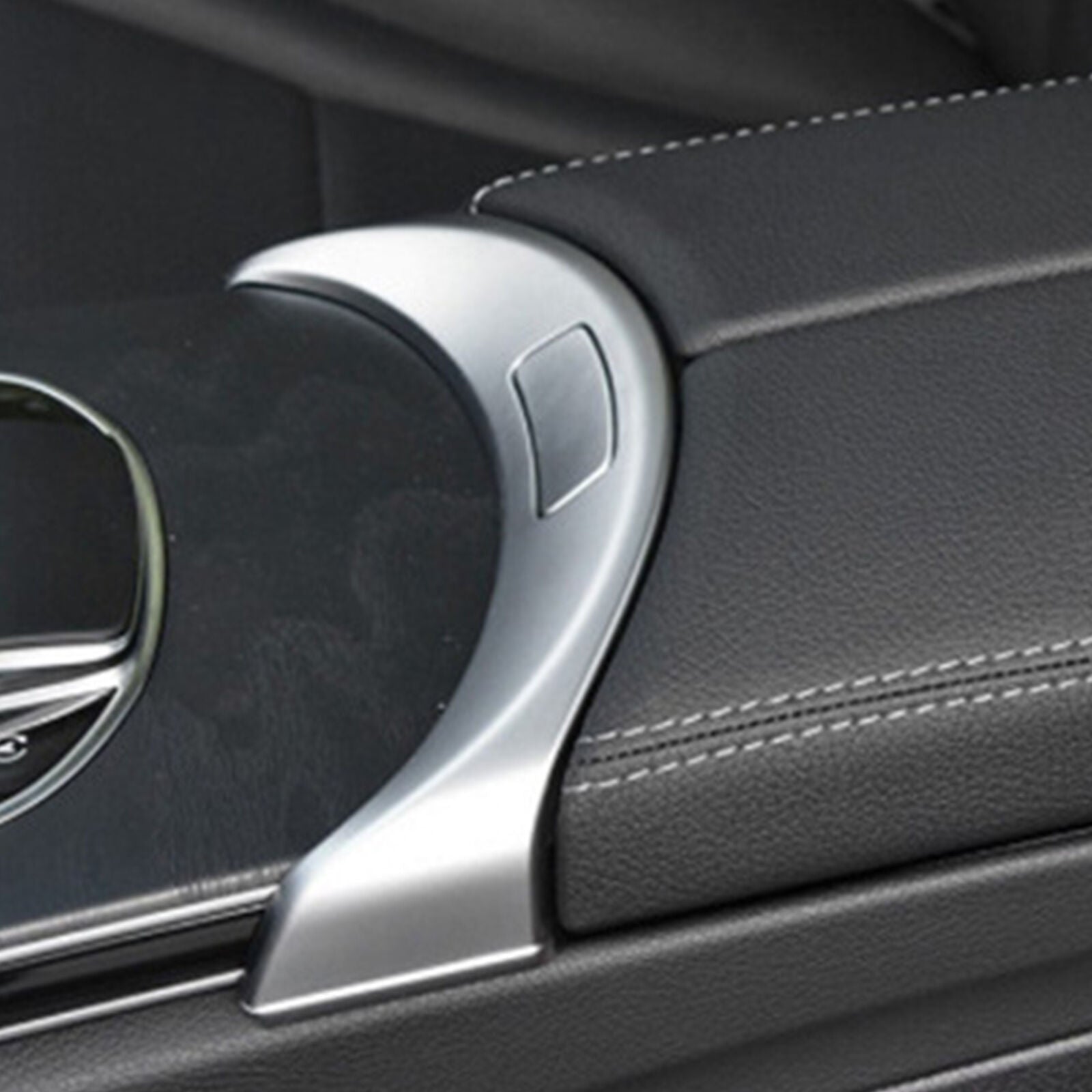 Front Console Cover Armrest Release Button for Mercedes-Benz C300 C350E C400