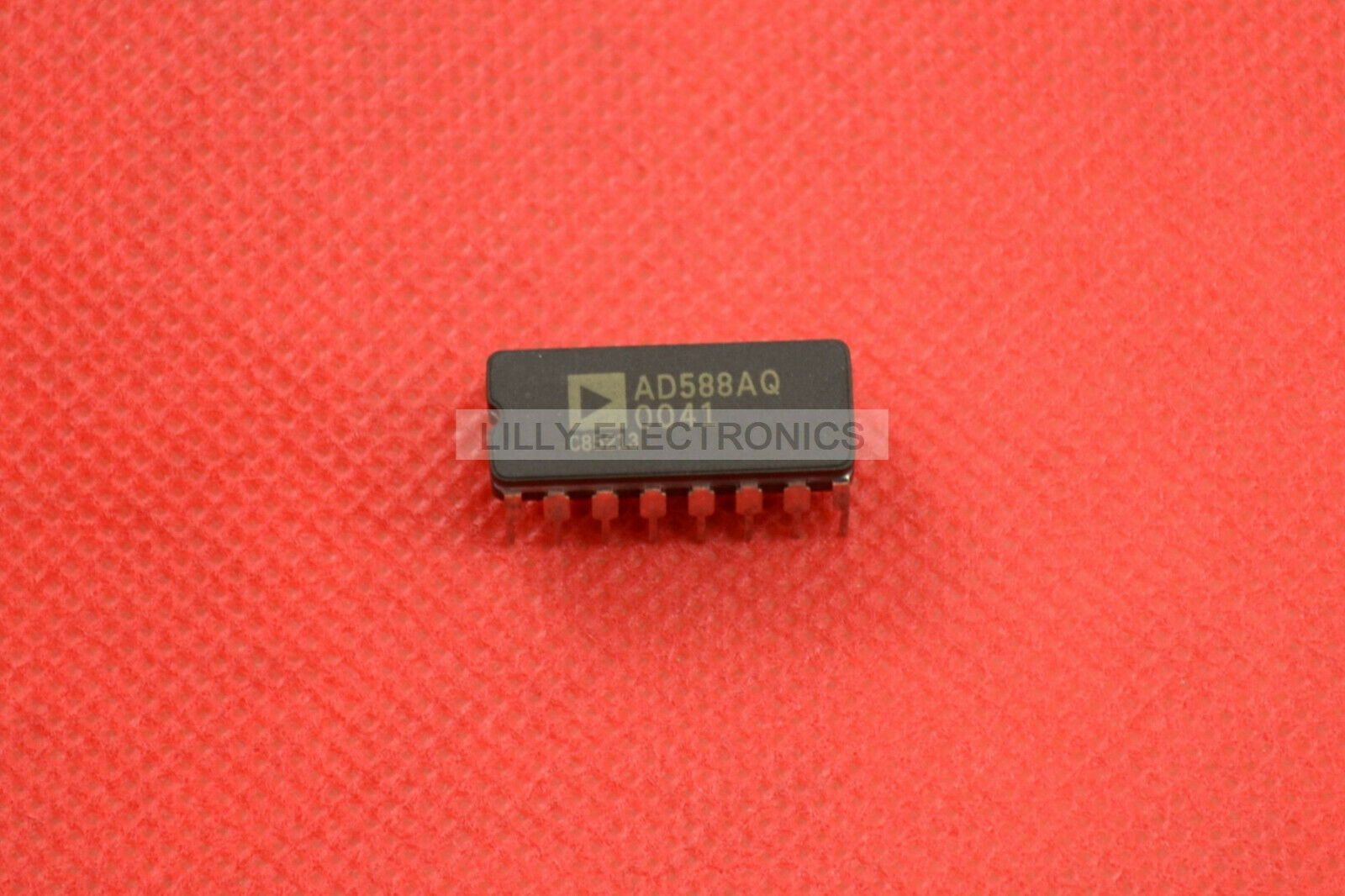 AD588AQ AD588 Package: DIP16 IC NEW OTHER