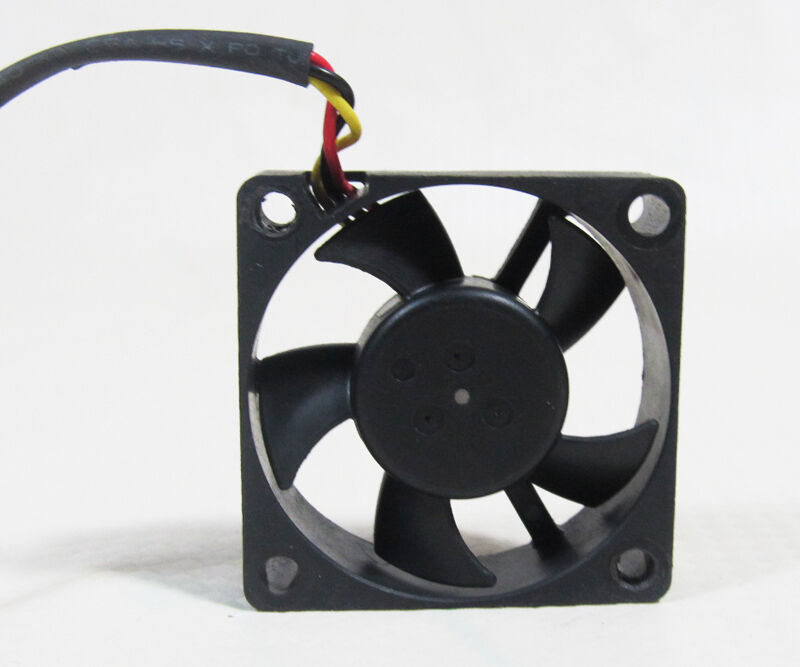 1pc Nidec D03P-12TS3 35x35x10mm 35mm 3510 12V 0.9A DC Cooling Fan 3pin Connector