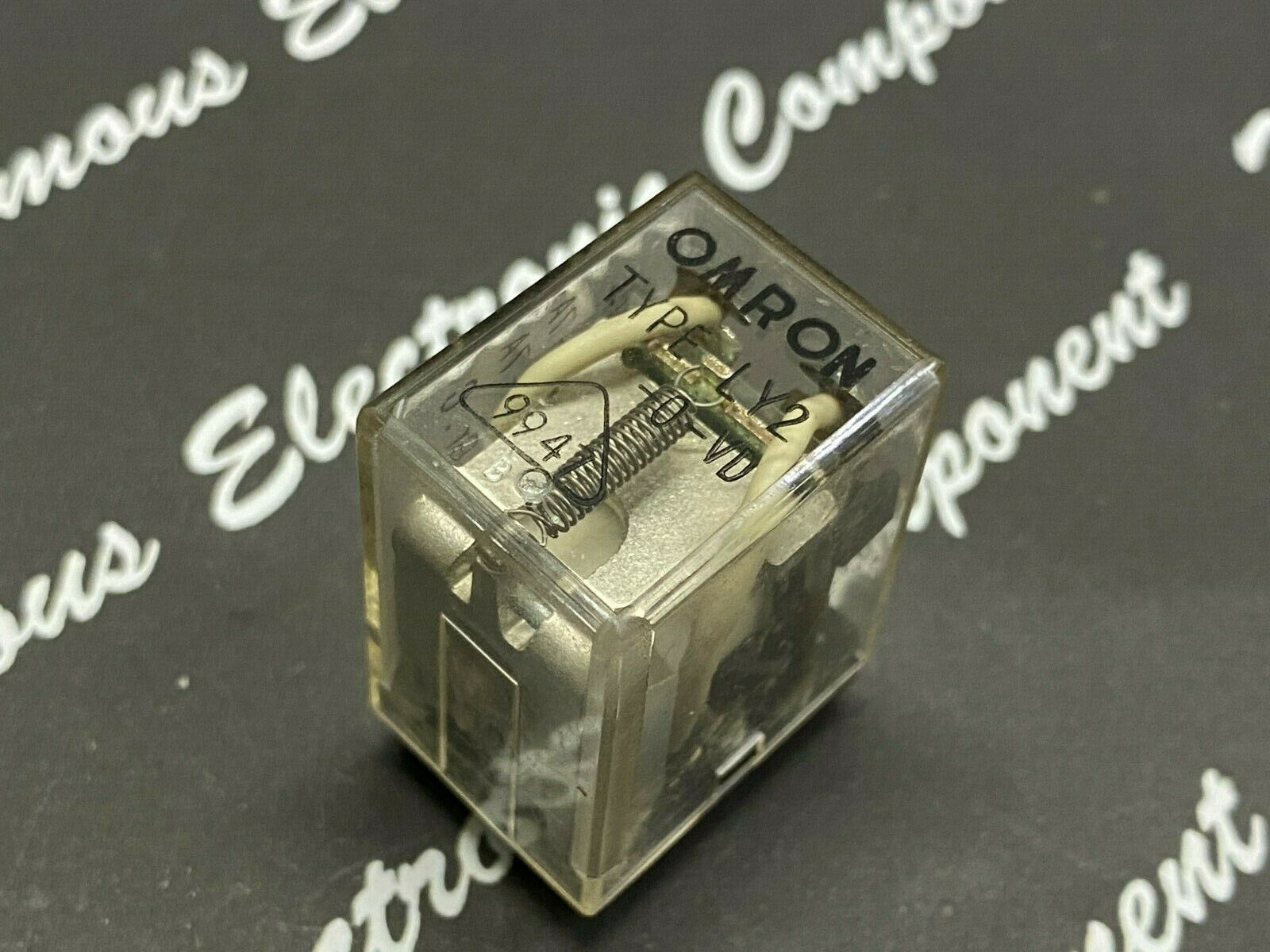 1pcs - OMRON LY2-0-VD 12V - 220V ~ 7A 28V - 7A I.Gr.C  Relay Japan