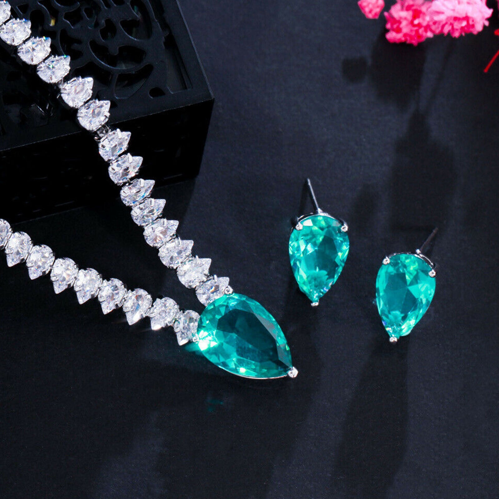 Awesome Green Stone Necklace Stud Earrings Jewelry Set for Brides Pageant