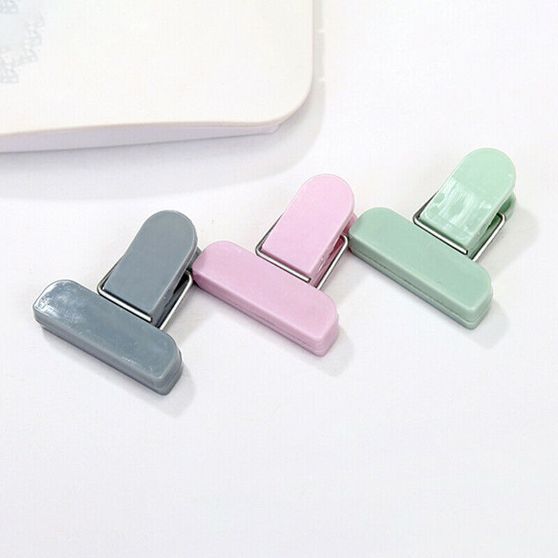 12X Plastic Bag Clips Food Storage Sealing Pegs Kitchen Seal Bag Bread Cereal HN